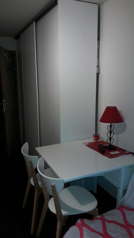 Studio Au Calme Apartment Deville-les-Rouen Ngoại thất bức ảnh